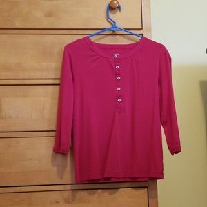 Top with 3/4-length sleeves